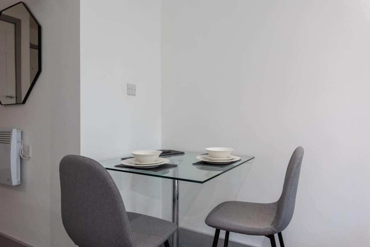 Amazing 1 Bedroom Apartment Leeds Leeds  Exterior photo